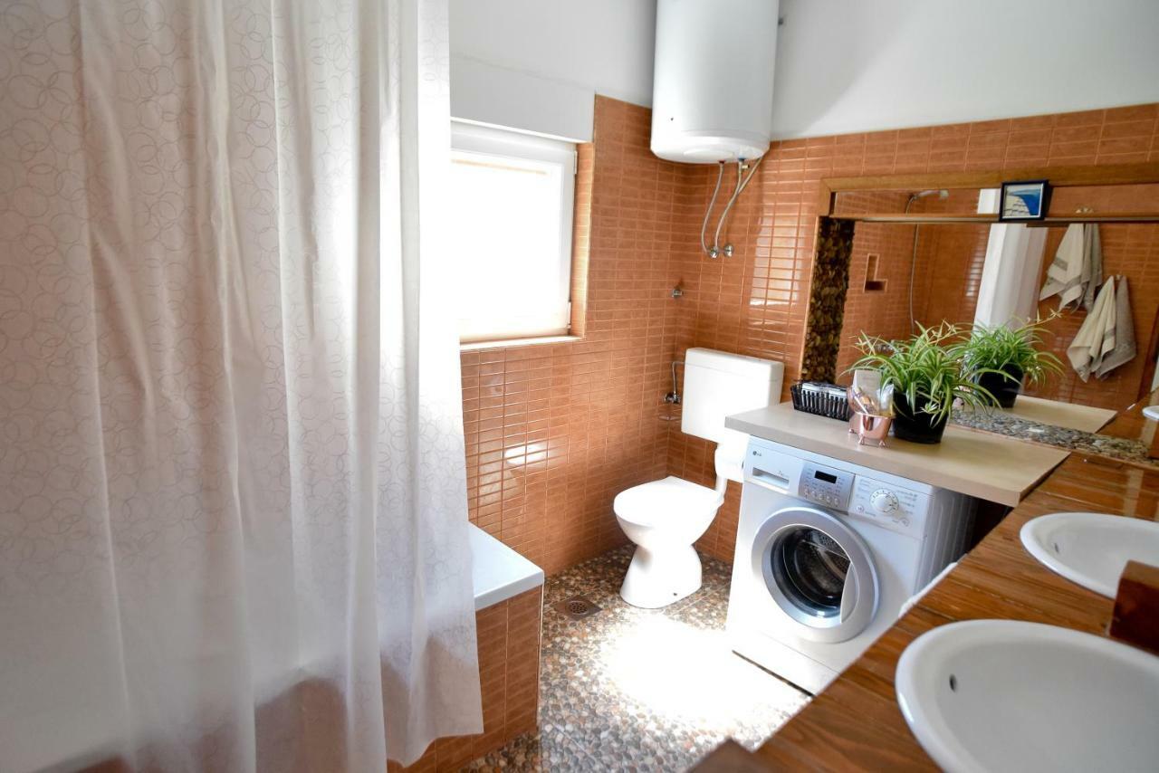 Mihaela Apartment Zadar Exteriör bild
