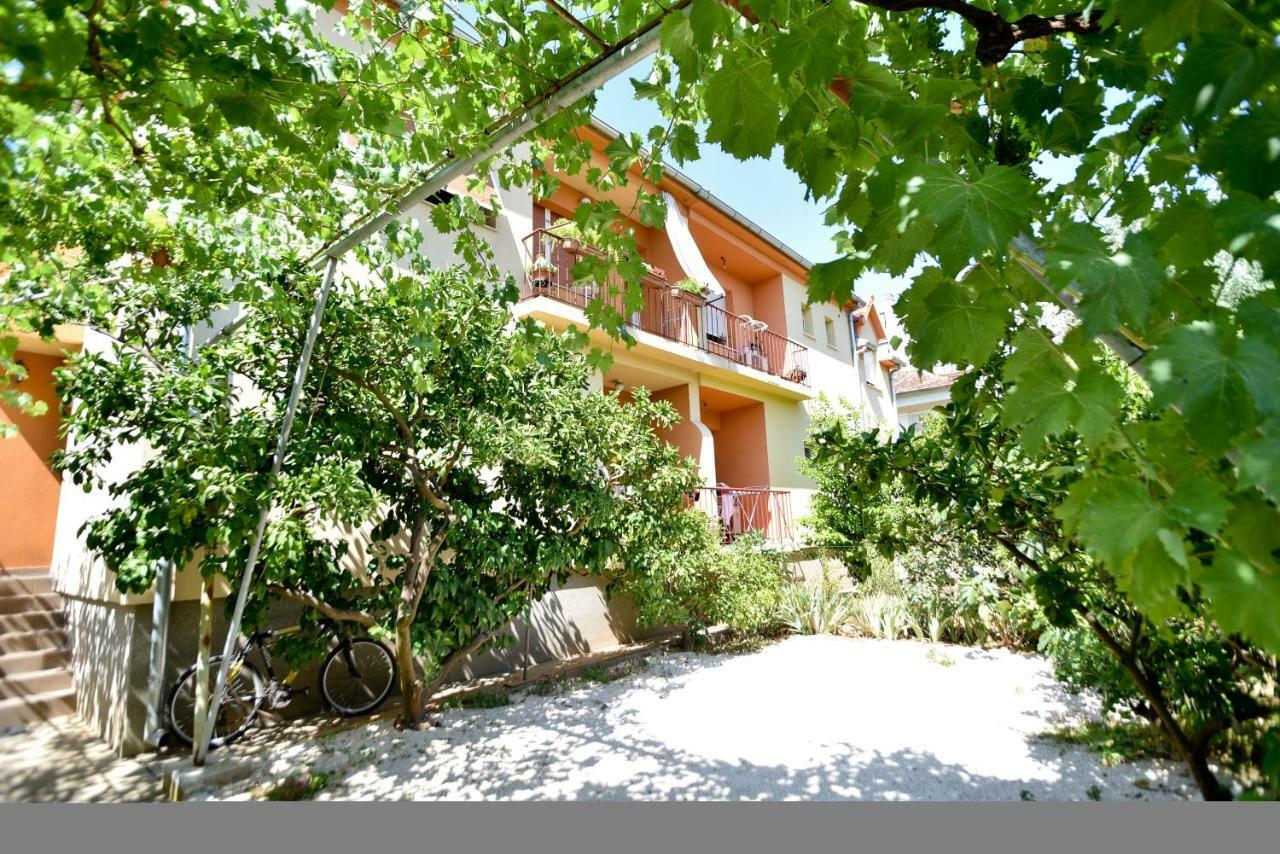 Mihaela Apartment Zadar Exteriör bild